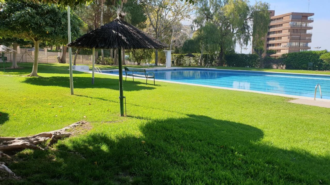 Relax Frente Al Mar De Alicante Apartment Exterior photo
