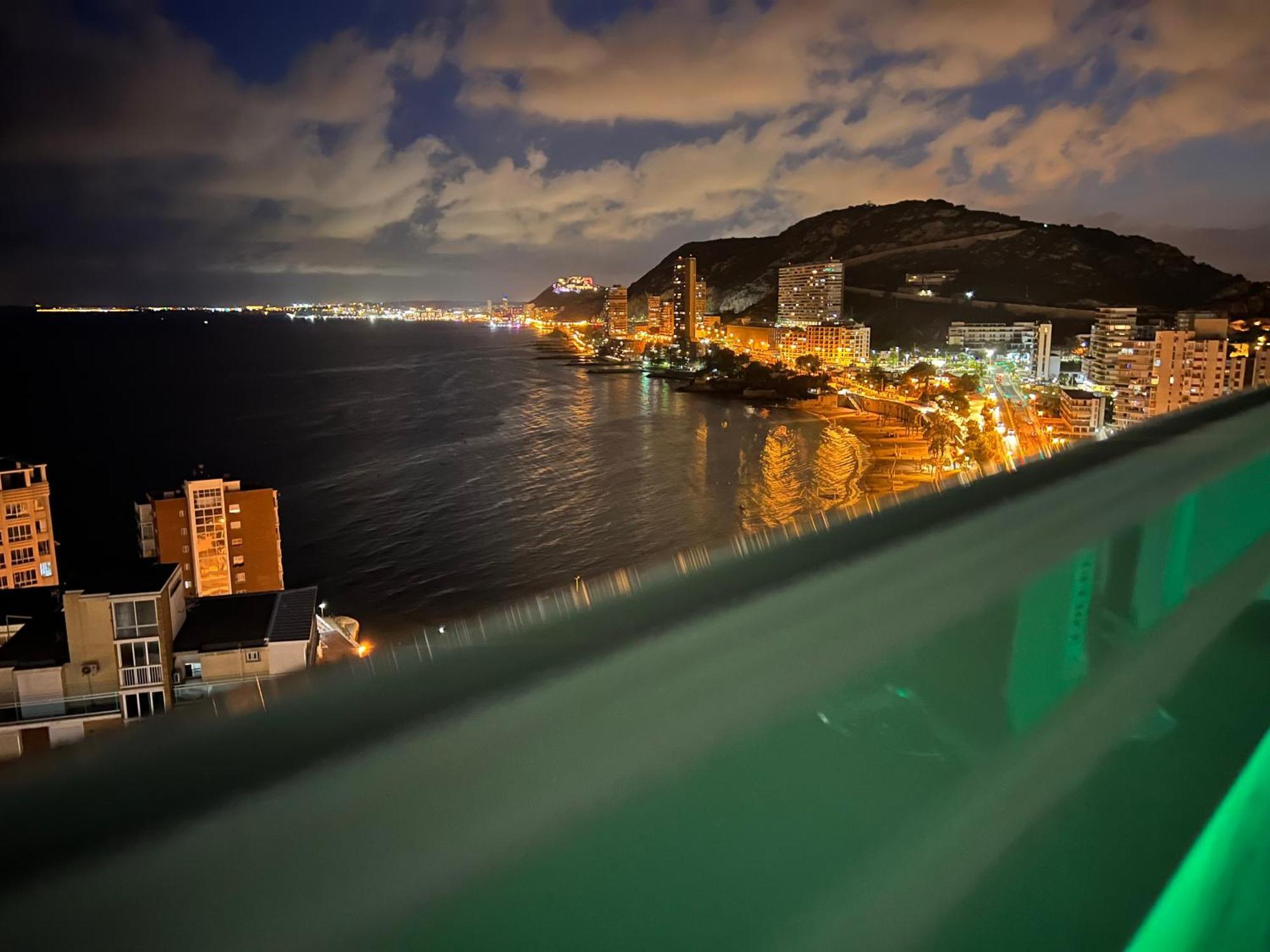 Relax Frente Al Mar De Alicante Apartment Exterior photo